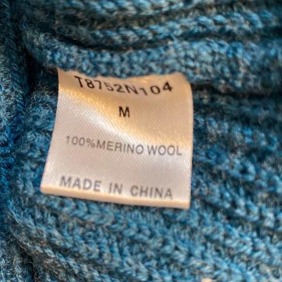 Tart wool sweater size M - Picture 4 of 4